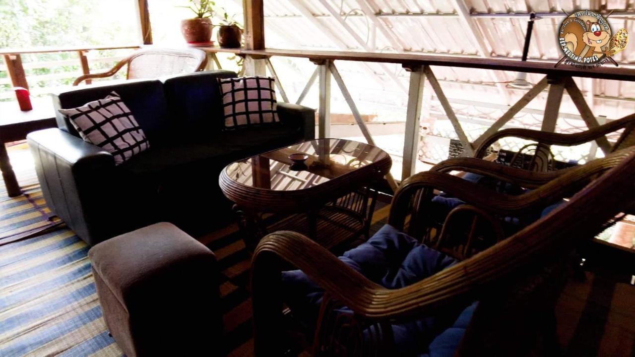 Kep Melting Potes Hotel Exterior photo