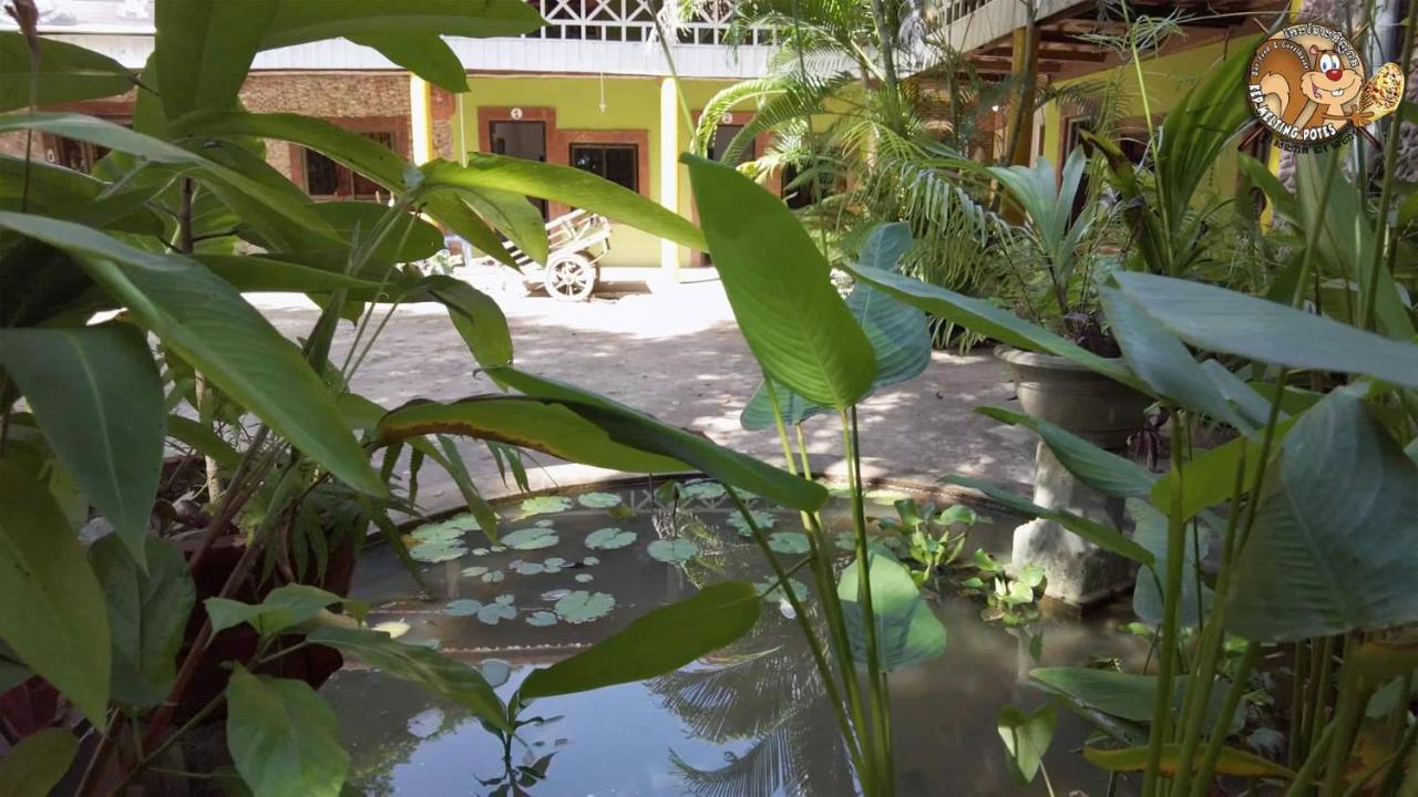 Kep Melting Potes Hotel Exterior photo